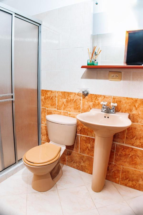 Hotel Luxor Cúcuta Kültér fotó